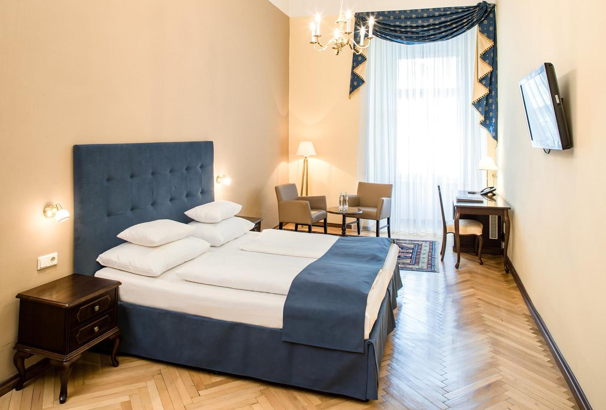 Palais-Hotel Erzherzog Johann Грац Стая снимка